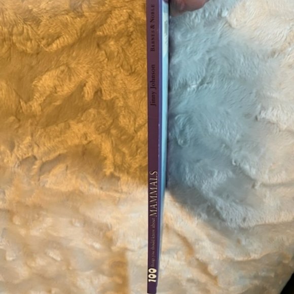 100 Things you Should Know About Mammals by J Johnson 2006 Hardcover Book - Picture 4 of 6